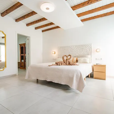 Casa Marlena - Private Terrace- 4 Min To The By Lanzarote Villa *