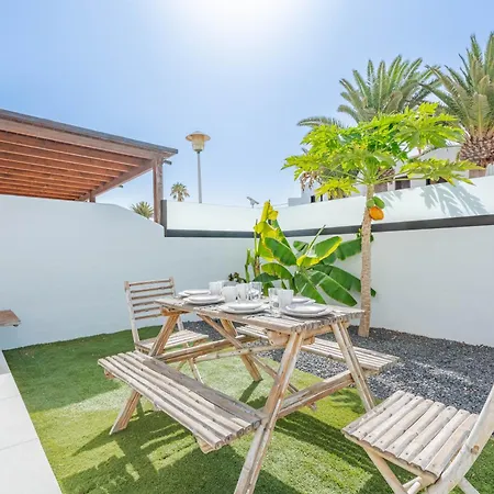 Villa Casa Marlena - Private Terrace- 4 Min To The By Lanzarote *