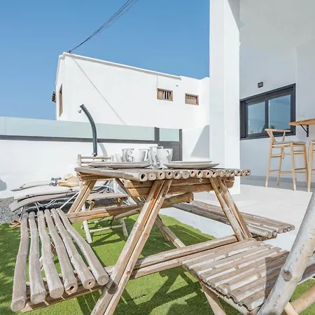 Casa Marlena - Private Terrace- 4 Min To The By Lanzarote Villa