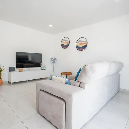 Casa Marlena - Private Terrace- 4 Min To The By Lanzarote * Puerto del Carmen (Lanzarote)